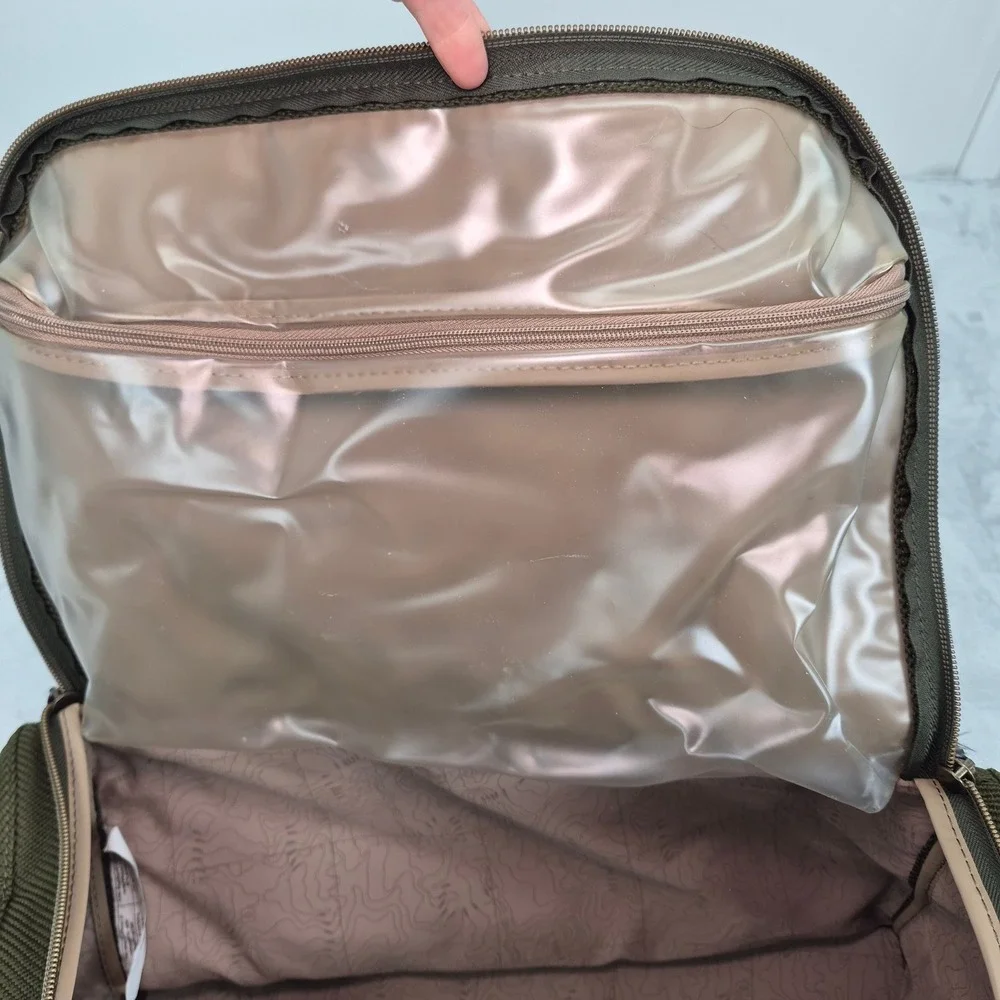 American Tourister Kenya 6 Olive Green Duffle Bag Travel Carry On 72874-660
